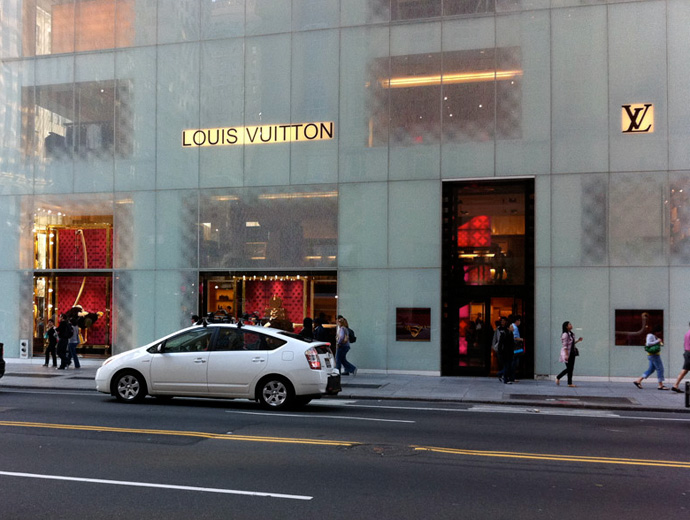 Лучшие витрины мира. Louis Vuitton (фото 1)