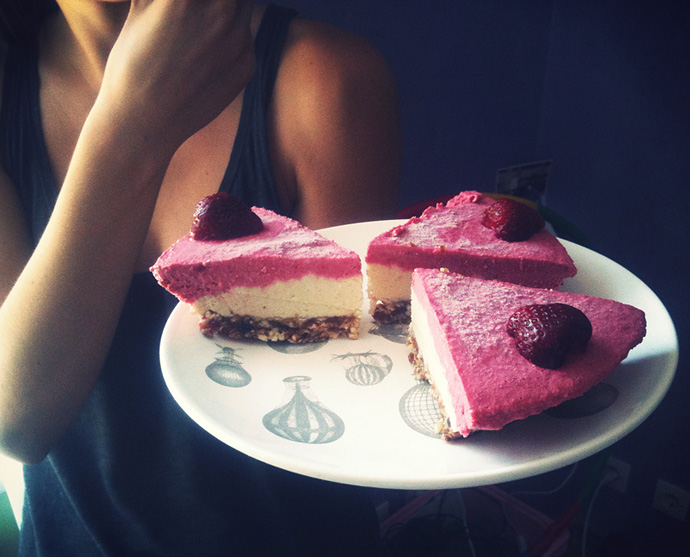 Чизкейк без сыра, сахара, муки и даже плиты (фото 1)