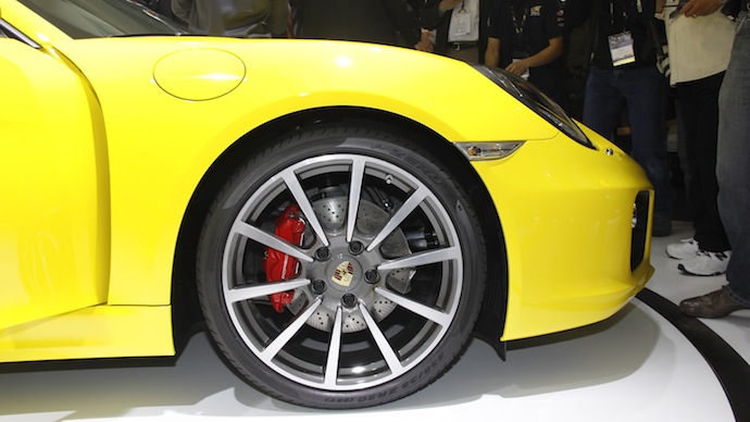 Новый Porsche представили в Лос-Анджелесе (фото 12)