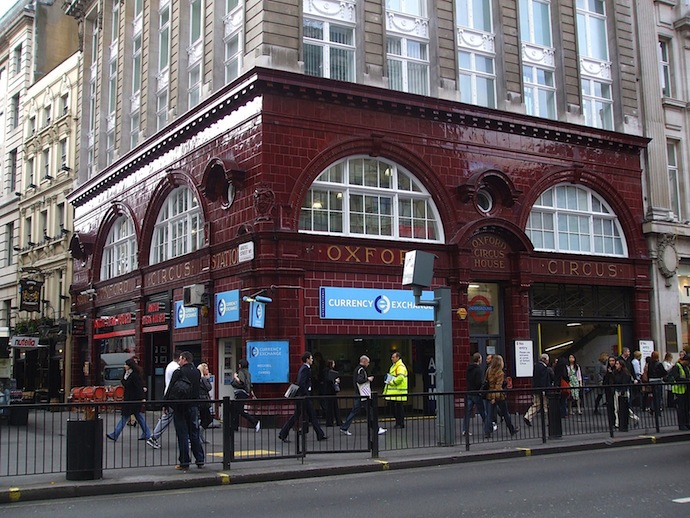 Лондонское метро стало памятником (фото 1)