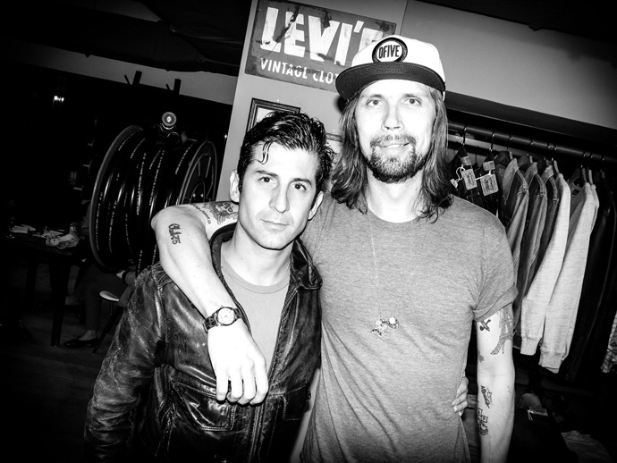 Шепард Фейри и Андре Сарайва для Levi's (фото 6)