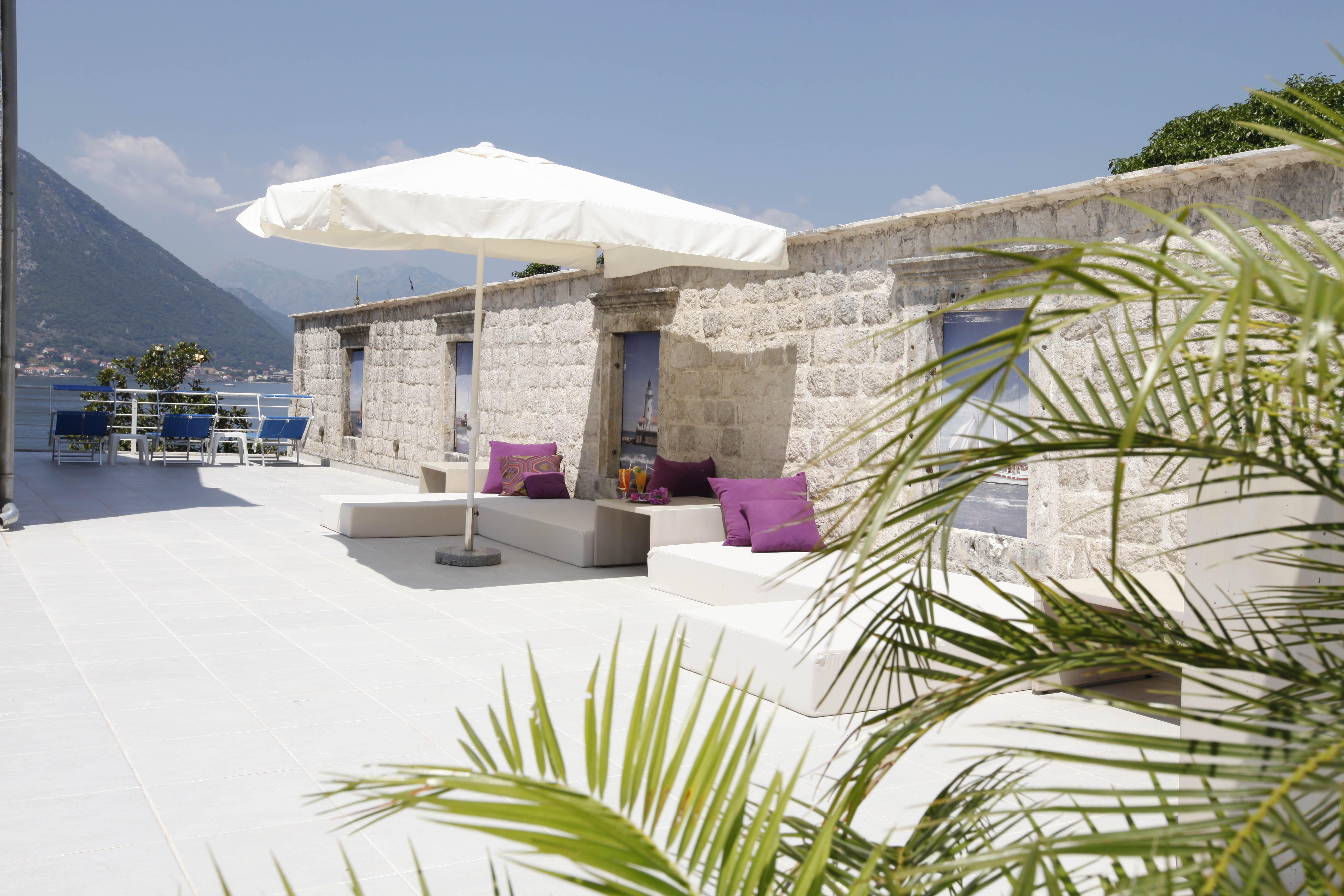 Волшебный уголок на берегу Которского залива (фото 8)