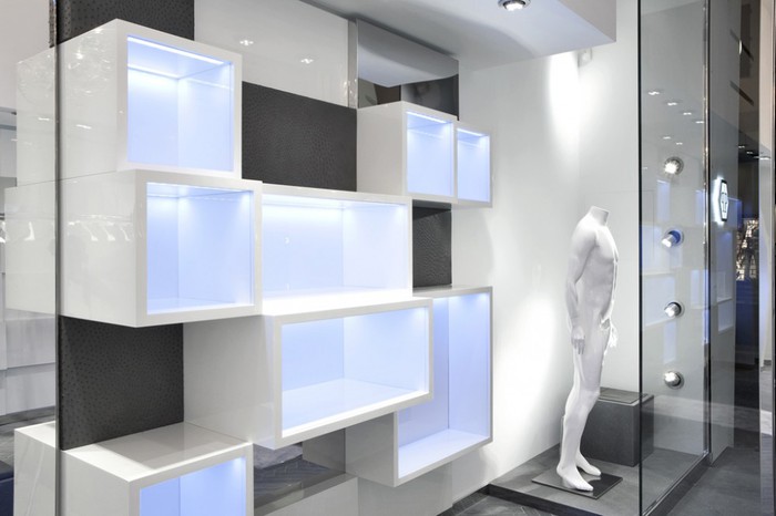 Бутик Philipp Plein в Тоскане (фото 4)