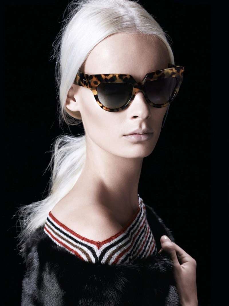 Весенне-летняя кампания Prada Eyewear (фото 5)