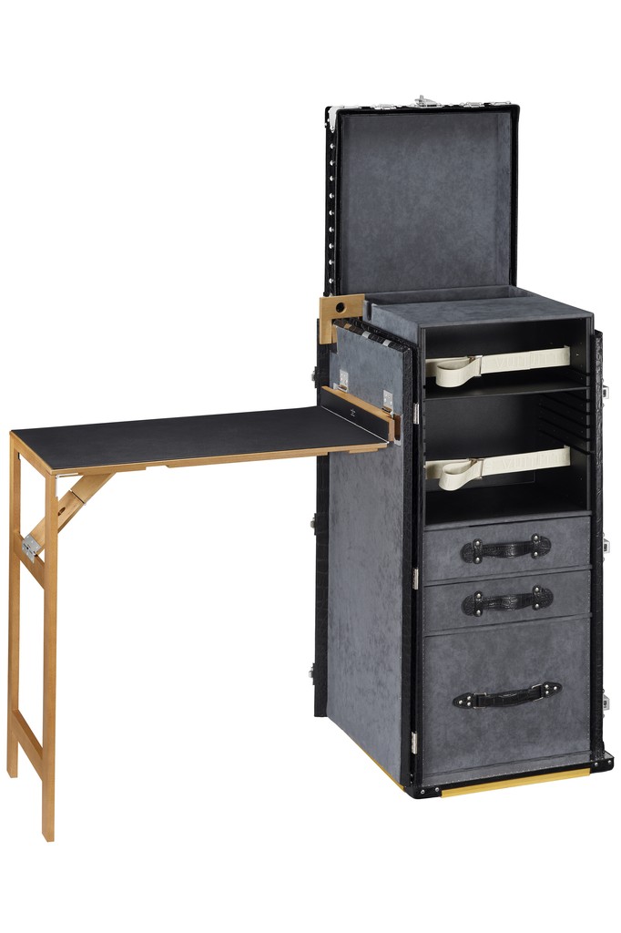 История марок в бутиках на Avenue Montagne (фото 2)