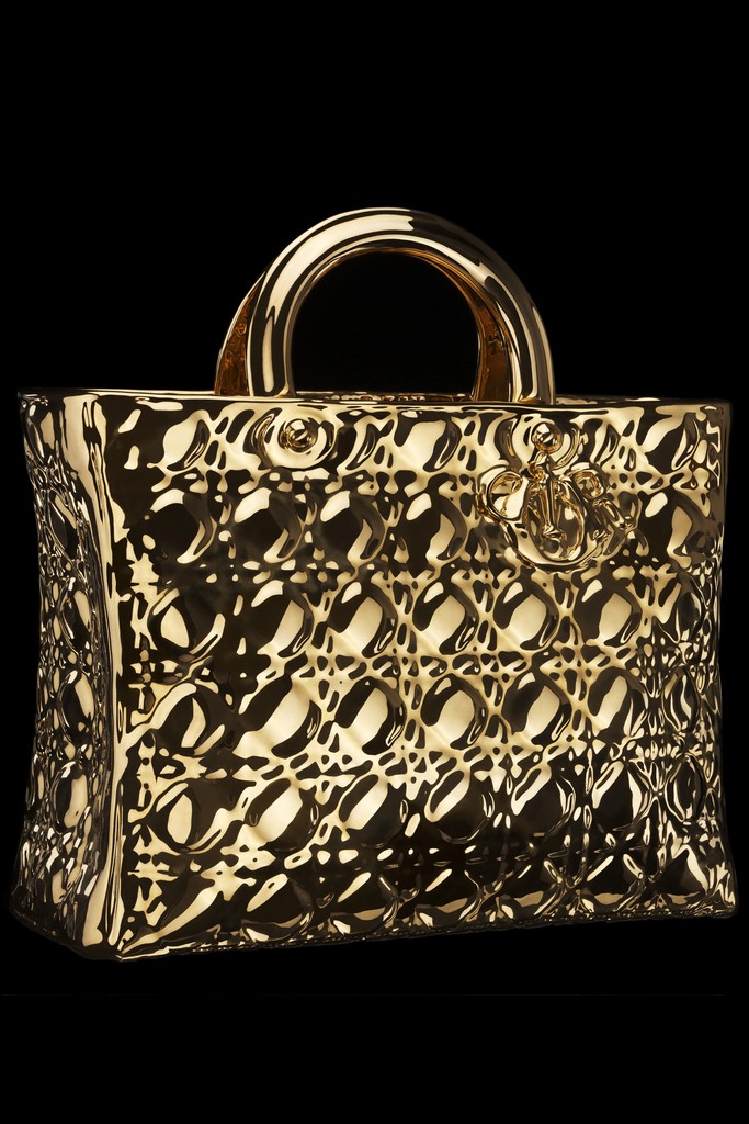 История марок в бутиках на Avenue Montagne (фото 1)