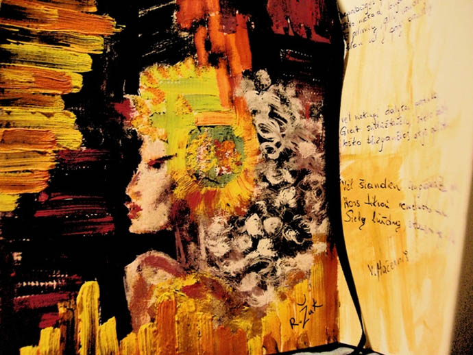 Художественные таланты моделей (фото 14)