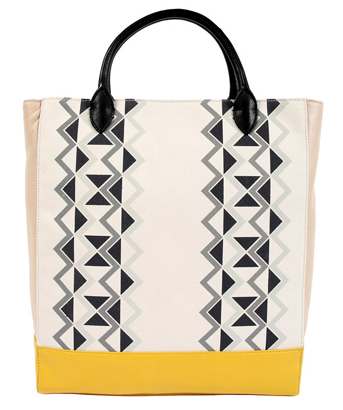 Refinery29 и DKNY создали линию аксессуаров (фото 1)