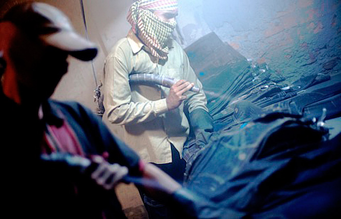 Armani и D&G не откажутся от джинсов-убийц (фото 1)