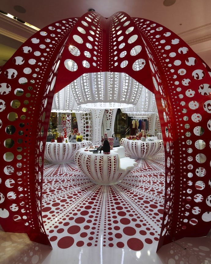 Корнер Louis Vuitton в Selfridges London (фото 1)