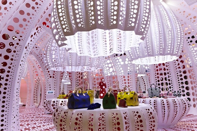 Корнер Louis Vuitton в Selfridges London (фото 2)