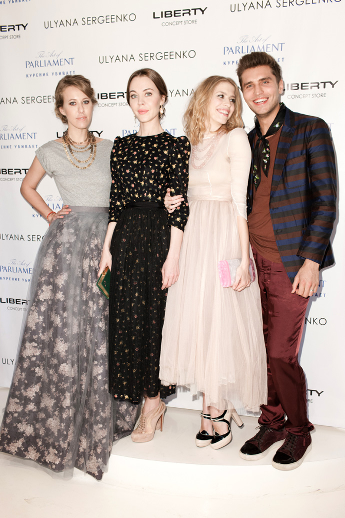 Корнер Ulyana Sergeenko в Екатеринбурге (фото 3)