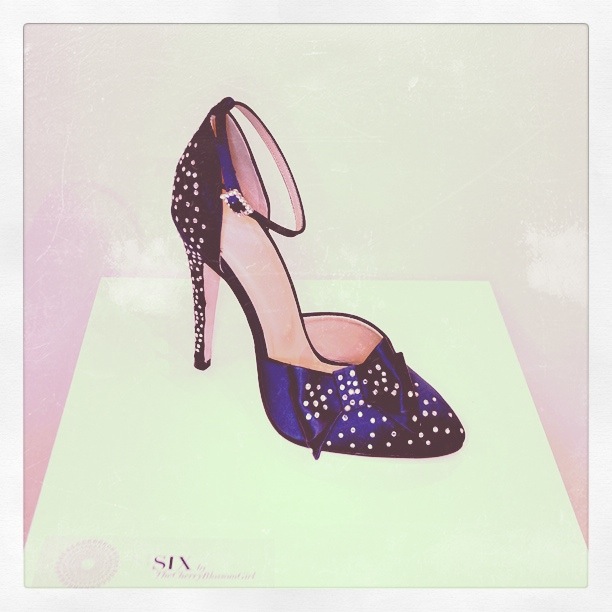 Fashion-блогеры стали дизайнерами обуви (фото 2)