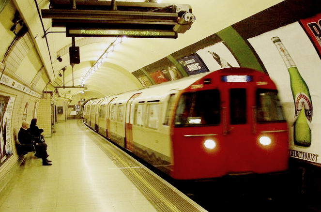 Почему остановилась лондонская подземка? (фото 2)