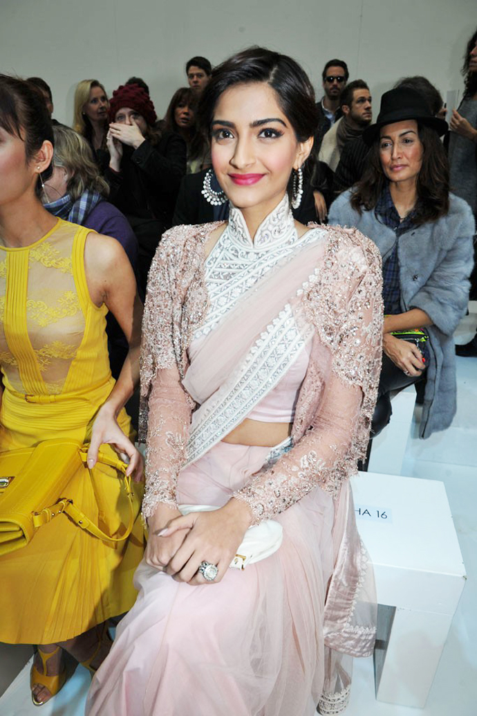 Гости парижских показов. Часть 3 (фото 6)