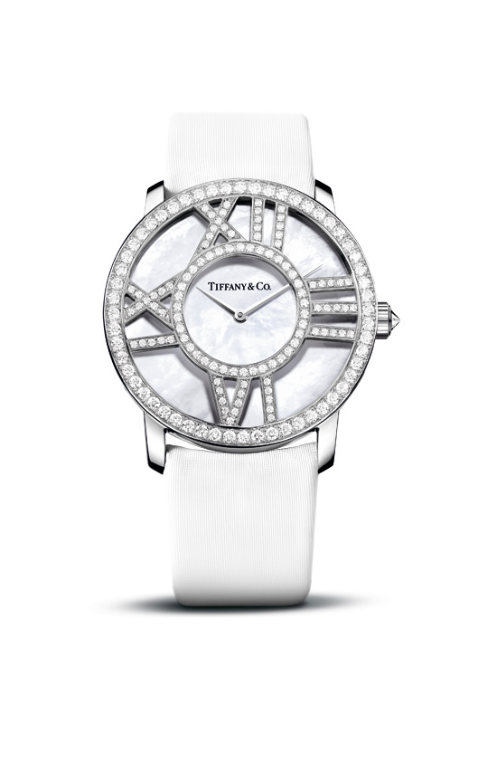 Стенд Tiffany Watches в ГУМе (фото 5)