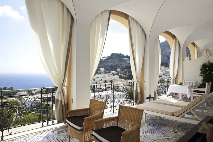 Tiberio Palace на острове Капри (фото 2)