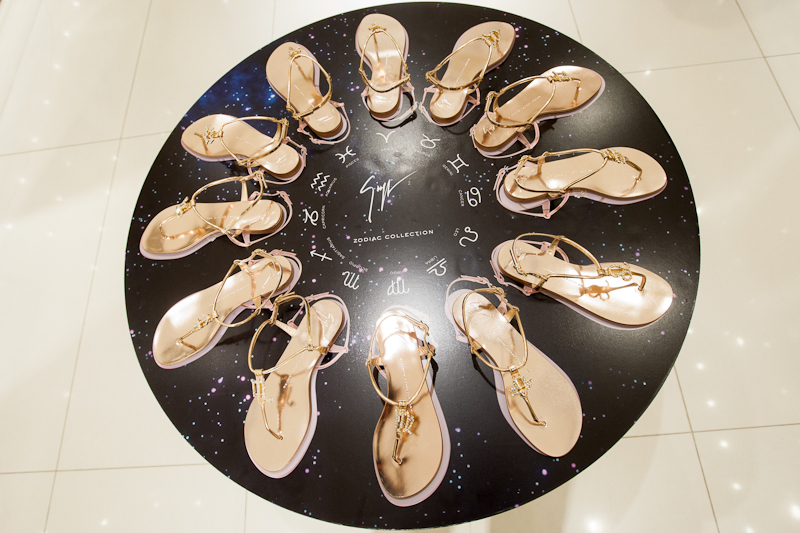 Коктейль Guizeppe Zanotti в ЦУМе (фото 6)