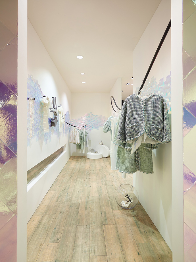 Новый pop-up бутик Chanel в Японии (фото 10)