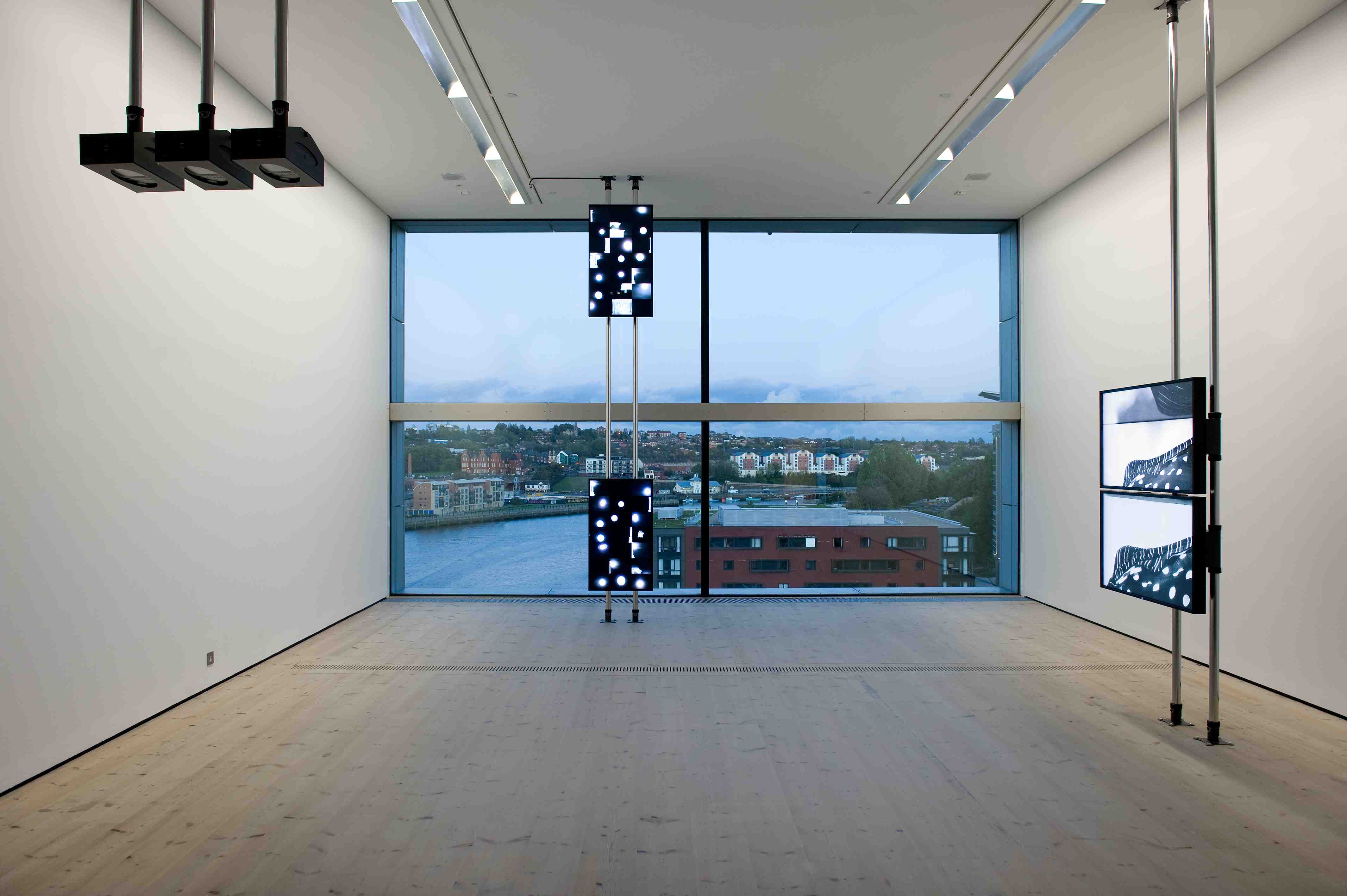 Инсталляция Ллойда