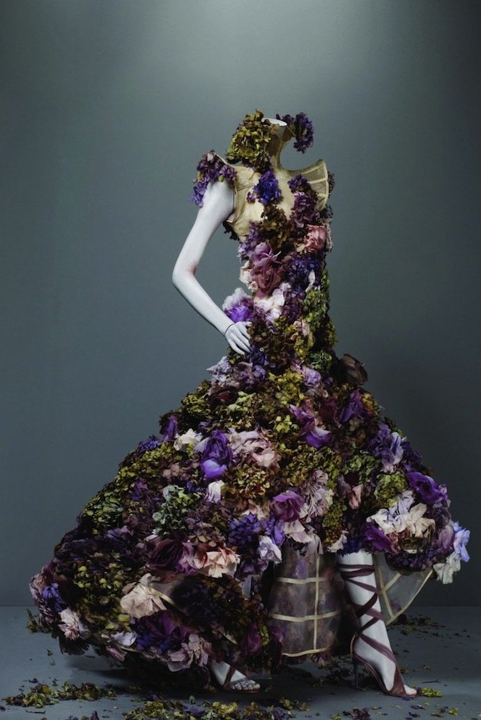 Ретроспектива МакКуина в MЕТ (фото 11)