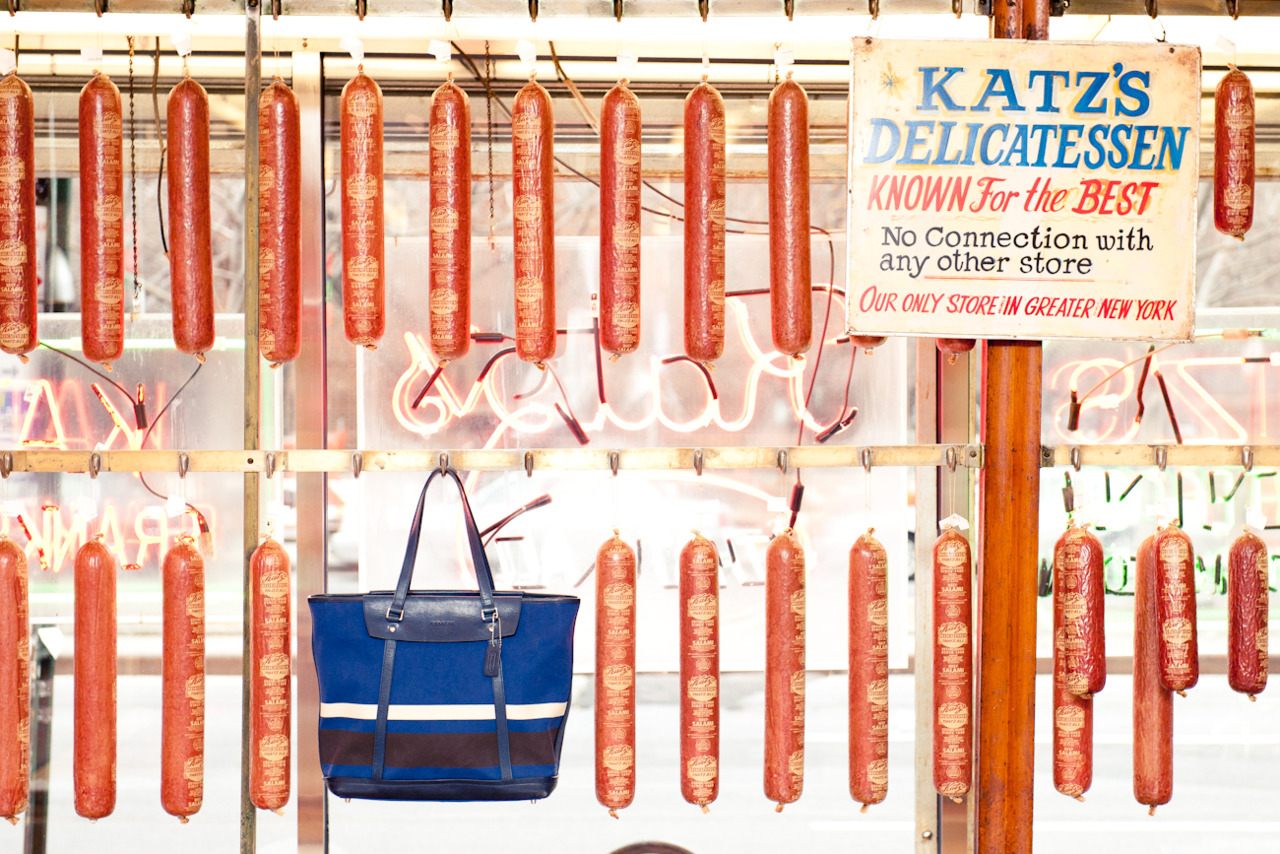 Сумки Coach путешествуют по Нью-Йорку (фото 7)