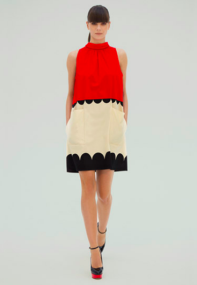 Новая линия платьев Виктории Бекхэм (фото 1)