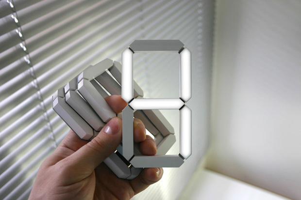 White & White Clock (фото 4)