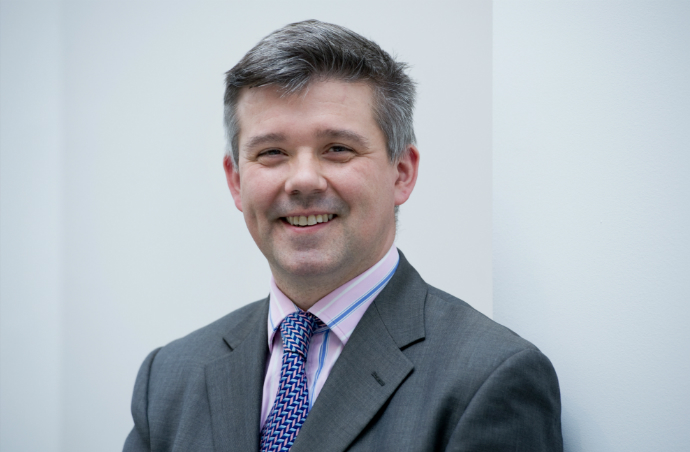 Интервью Buro 24/7: Марк Изатт (фото 8)