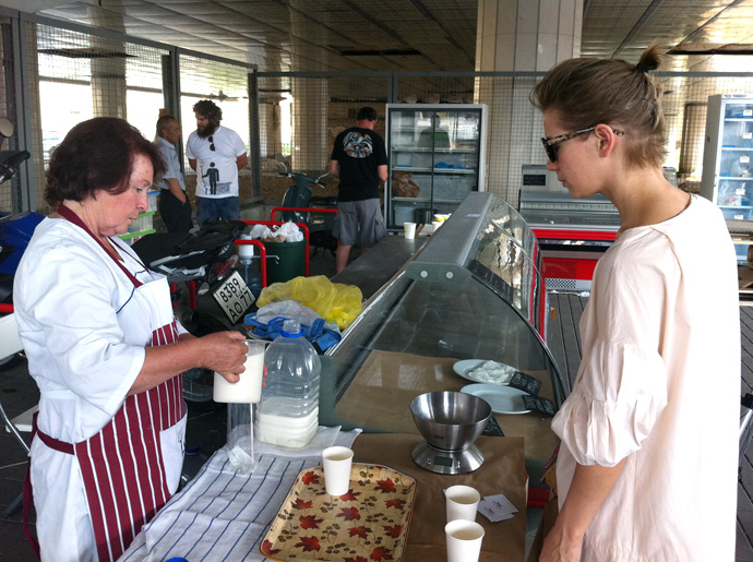 Фермерский рынок "Лавки" на "Стрелке" (фото 9)