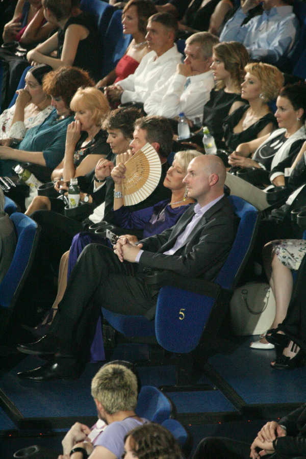 Шапито-шоу на закрытии 33-го ММКФ (фото 20)