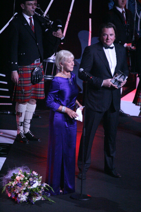 Шапито-шоу на закрытии 33-го ММКФ (фото 25)