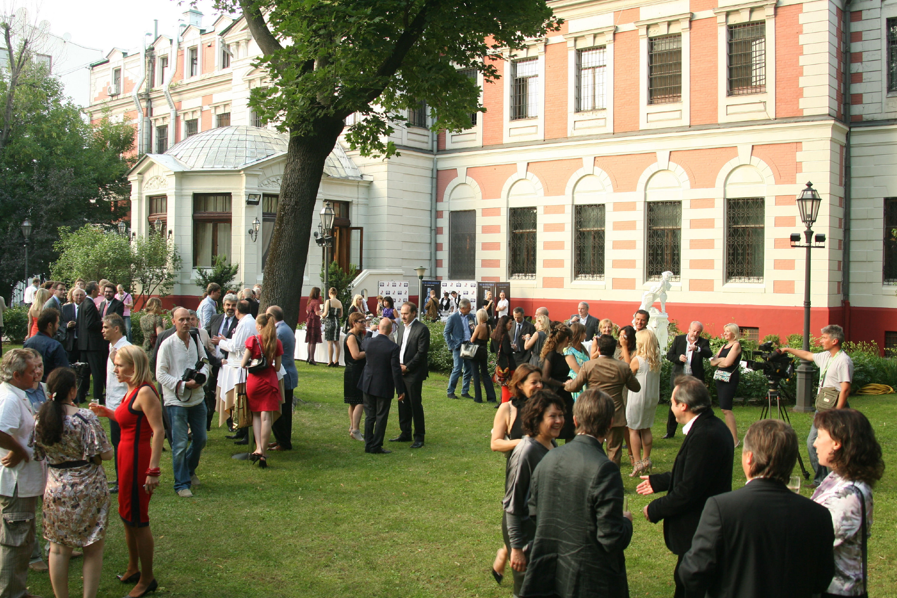 Dolce Vita в посольстве Италии (фото 5)