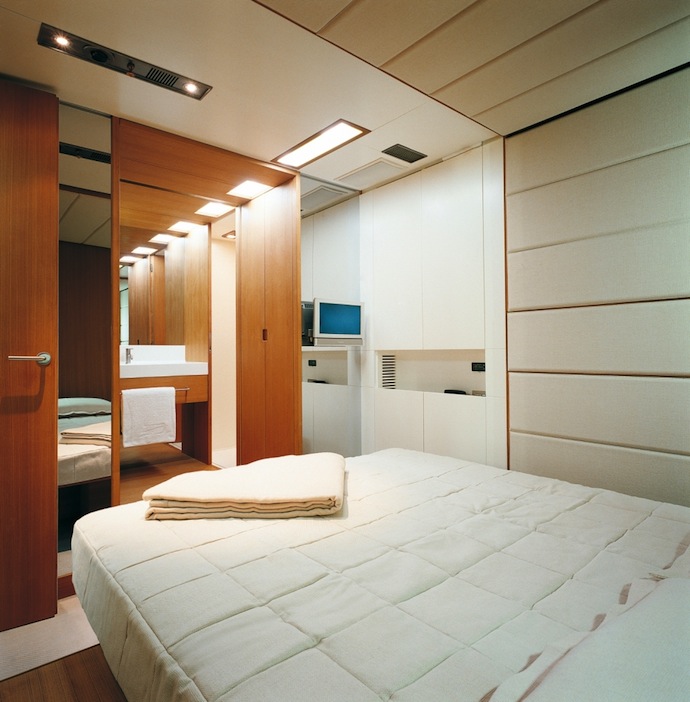 Яхта "Дарт Вейдер" за $33 миллиона (фото 6)