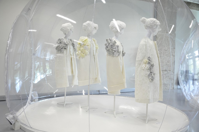 Выставки Comme Des Garcons и Balenciaga в Париже (фото 1)