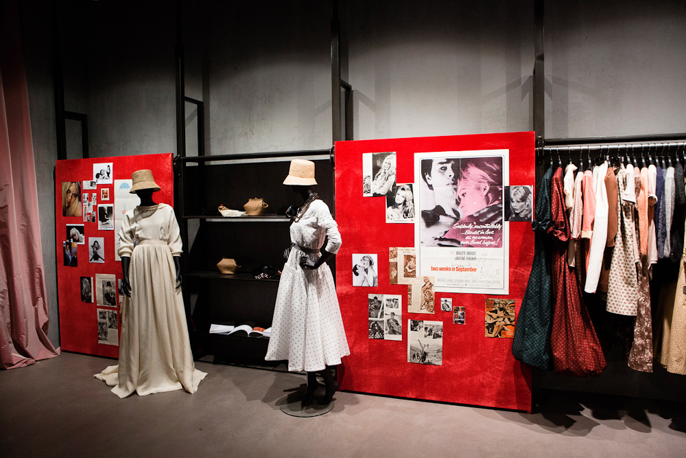 Открытие корнера Ulyana Sergeenko в Казахстане (фото 9)