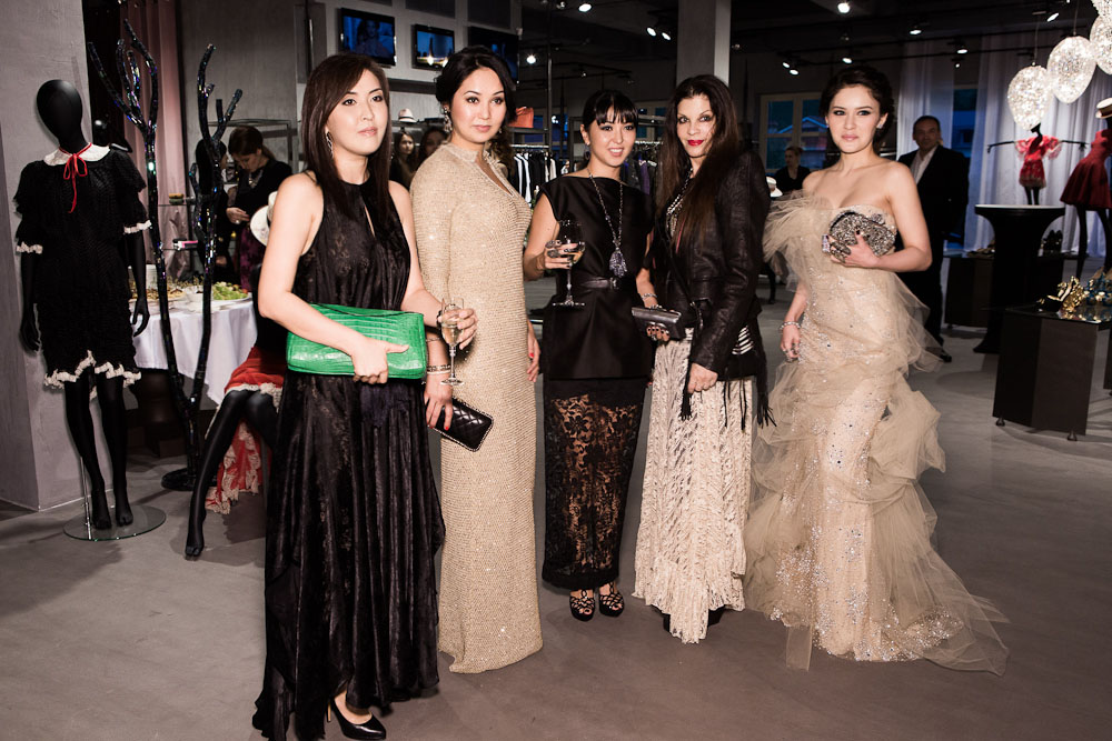 Открытие корнера Ulyana Sergeenko в Казахстане (фото 20)