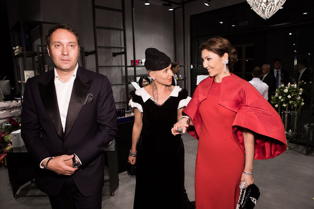 Открытие корнера Ulyana Sergeenko в Казахстане (фото 15)