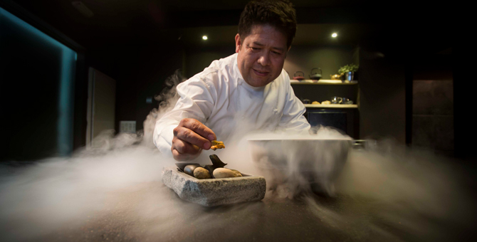 24 часа мы повара мишлен. Повара мишлен. 24 часа мы повара мишлен. Звезда мишлен для ресторана. Каспер мишлен.