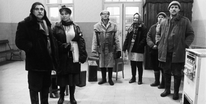 В Garage Screen покажут 7-часовой фильм Белы Тарра «Сатанинское танго ...