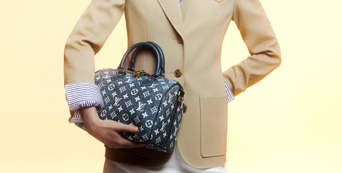 Louis Vuitton выпустил сумки из денима в стиле 2000-х