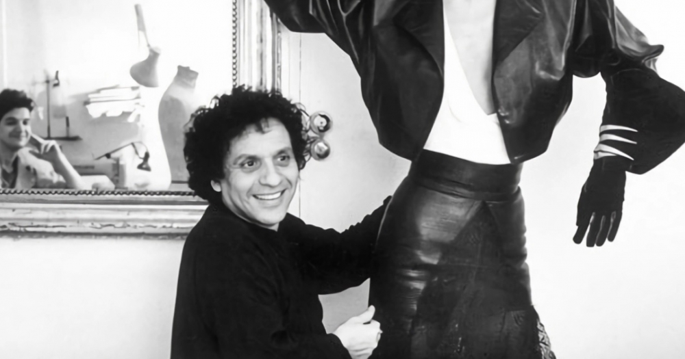 Король облегающего силуэта: Аззедин Алайя в 10 фотографиях