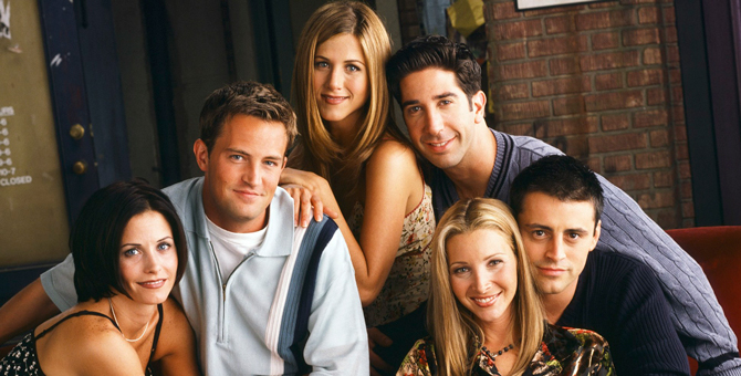 Ralph Lauren выпустил капсульную коллекцию к юбилею сериала «Друзья»