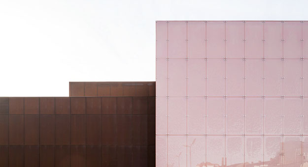 Отель во Вьетнаме и школа дзюдо в Петербурге: лучшие архитектурные проекты 2017 года