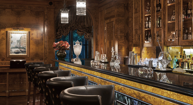 Санкт-Петербург посетит знаменитая девушка-бармен из Тель-Авива