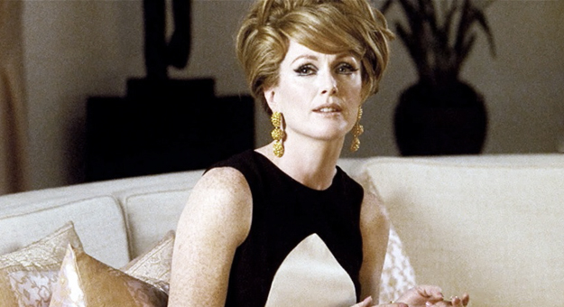 Джулианна Мур получит награду имени Франки Соццани