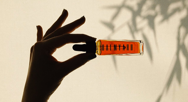 Gelcream: минималистичный инстаграм о красоте девушки из России