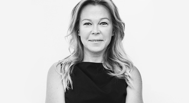 «Кто-то должен заниматься продажами, пока художники творят» — интервью с основательницей Cosmoscow