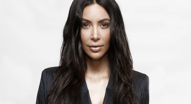 Ким Кардашьян не поедет в Париж на Неделю моды