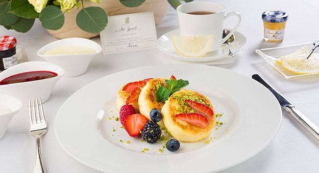 Теперь в «Ритце» можно позавтракать даже после полудня